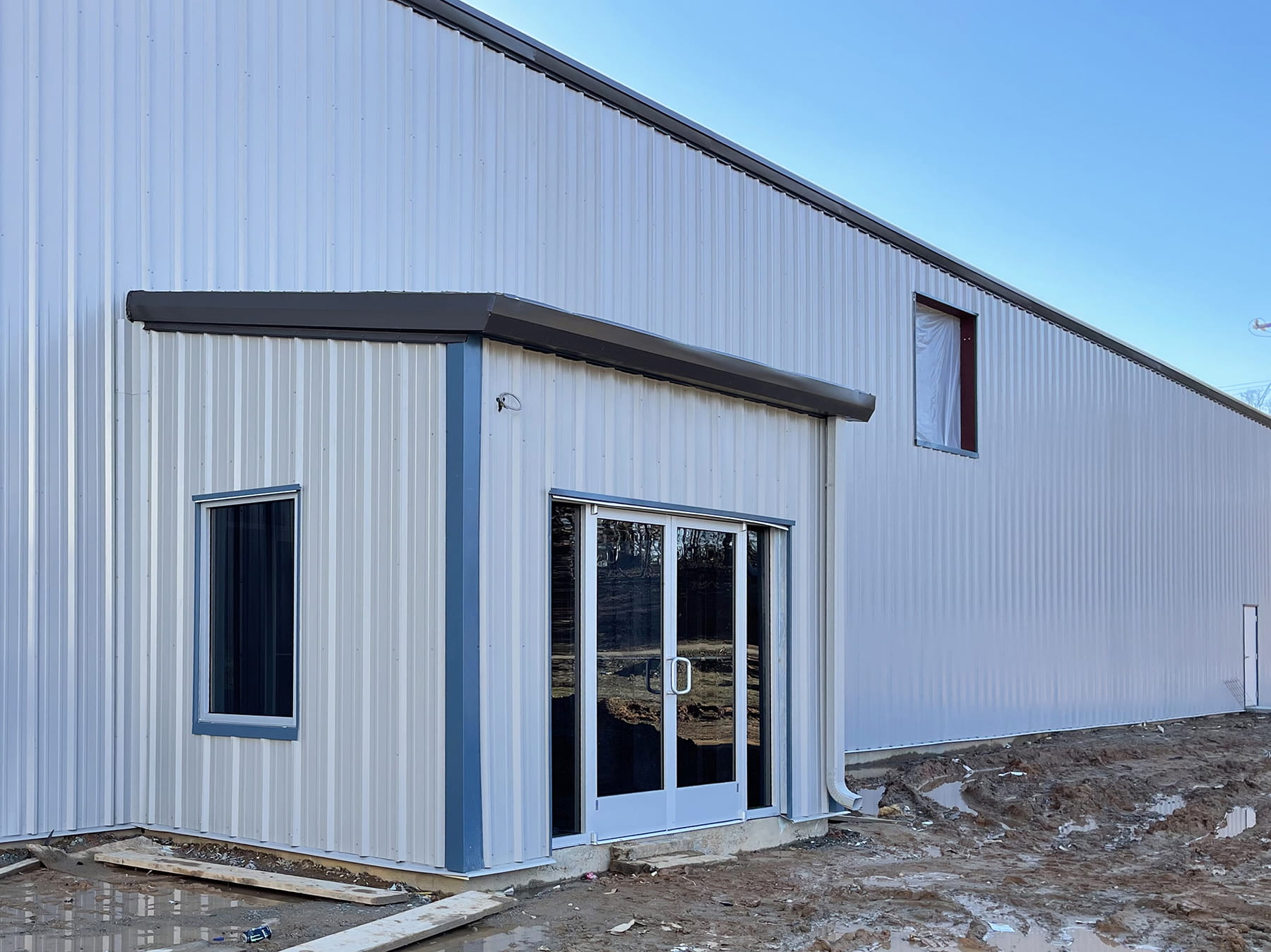 employee entrance to Nordfab building addition